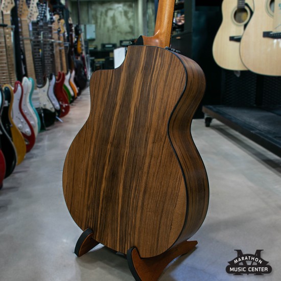 Taylor - 114CE Walnut Sitka